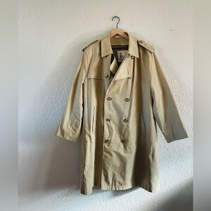 Vintage misty Harbor Tan Trench Coat w/ removable Sherpa Lining